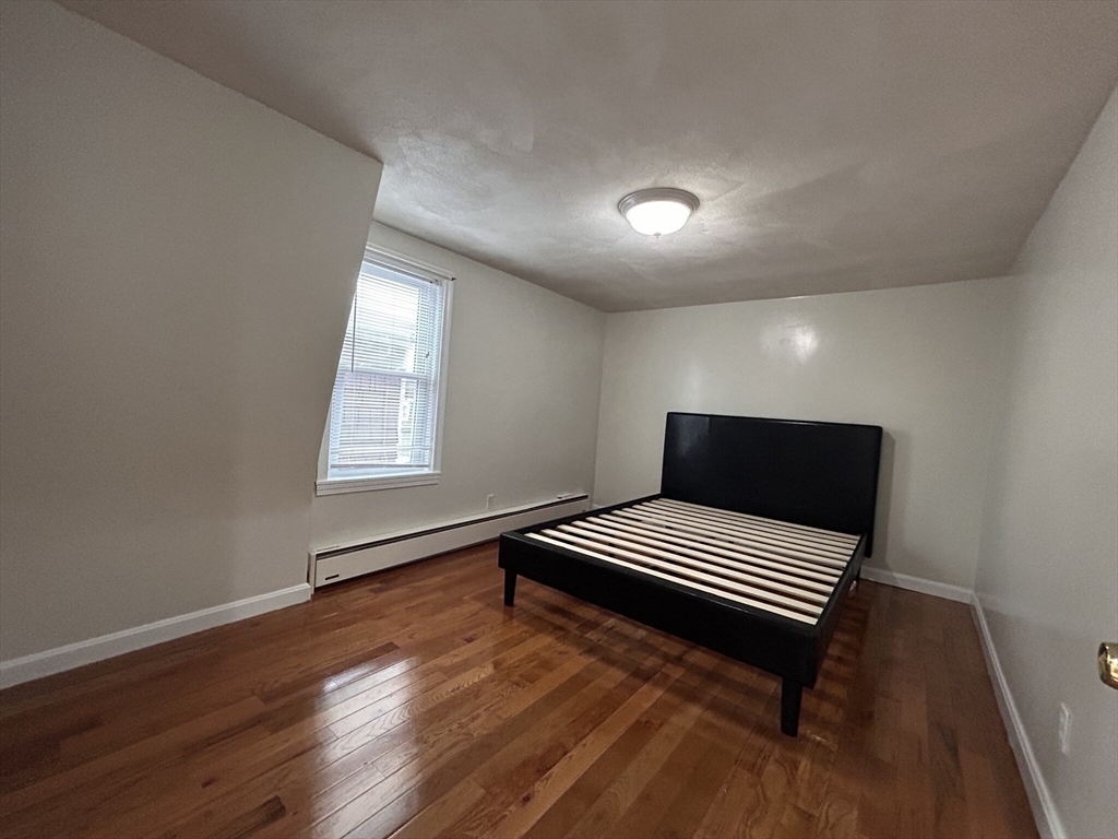 6 Jefferson St # 4