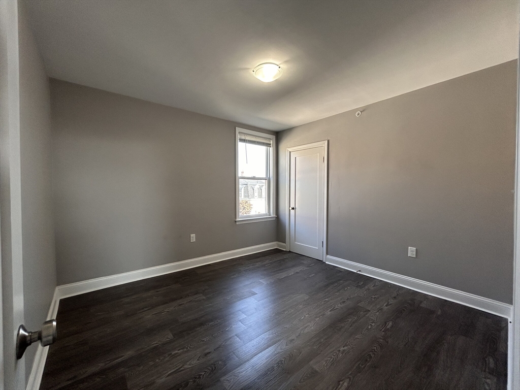 34 Crescent St # 3
