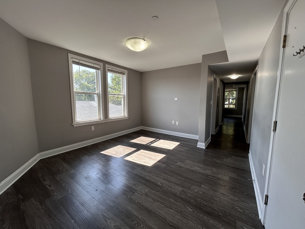 34 Crescent St # 3