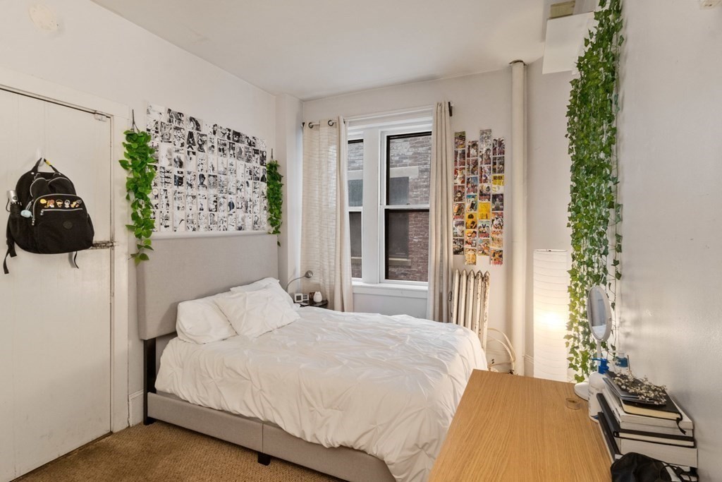1157 Commonwealth Ave # 4