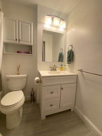 43 Park Vale Ave # 4