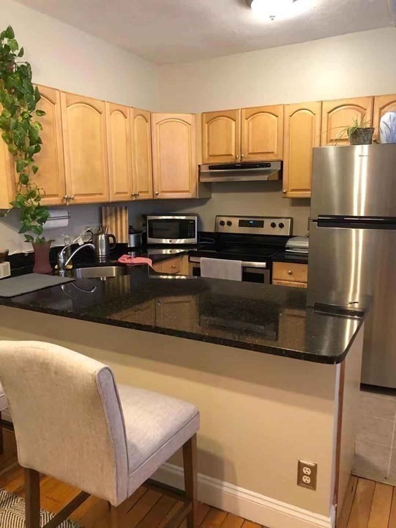 43 Park Vale Ave # 4