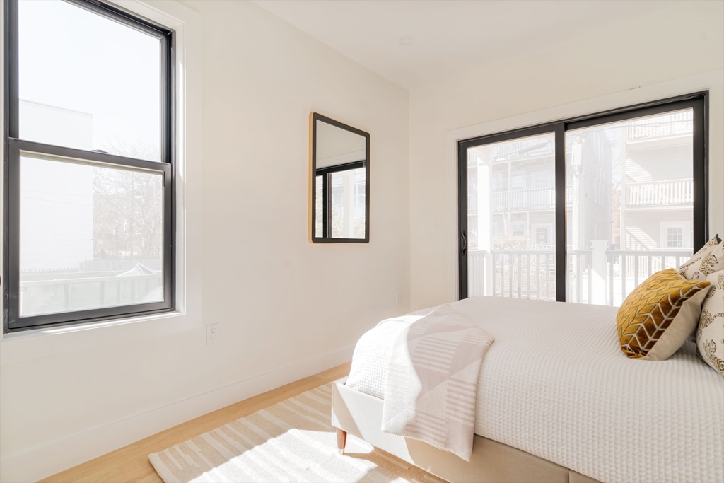 252 Bremen St # 1