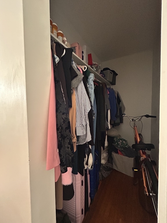 281 Highland Ave # 1B