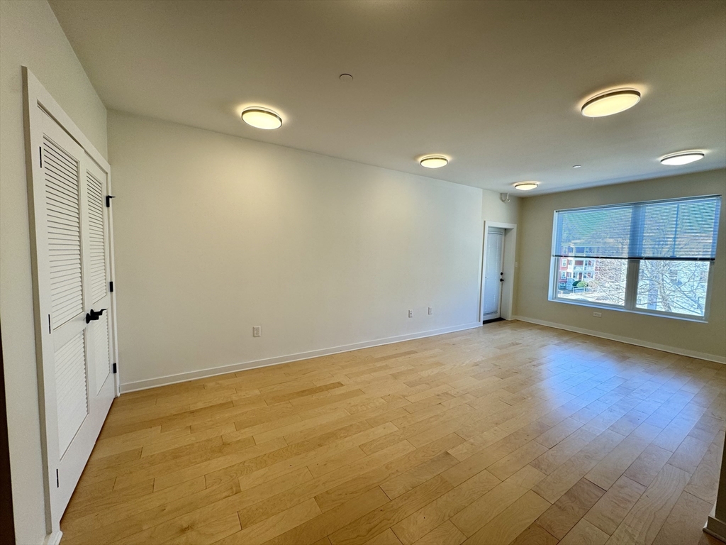 1301 Blue Hill Ave # 407