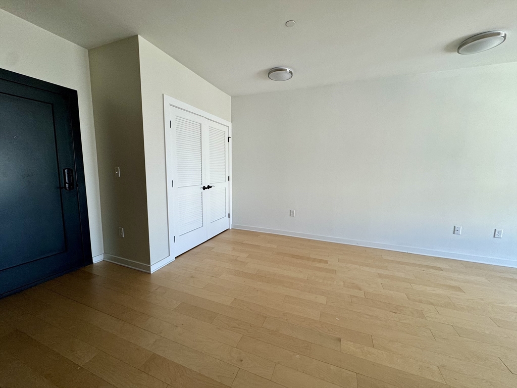1301 Blue Hill Ave # 407
