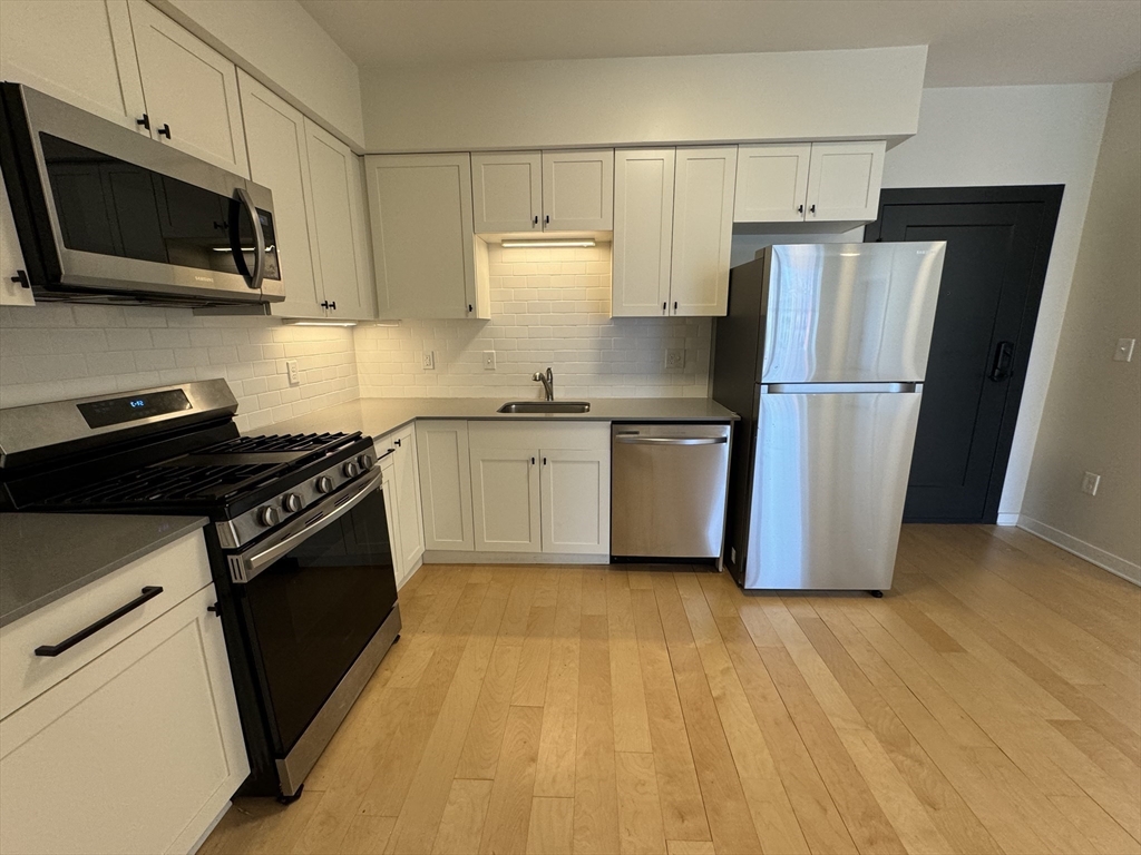 1301 Blue Hill Ave # 407