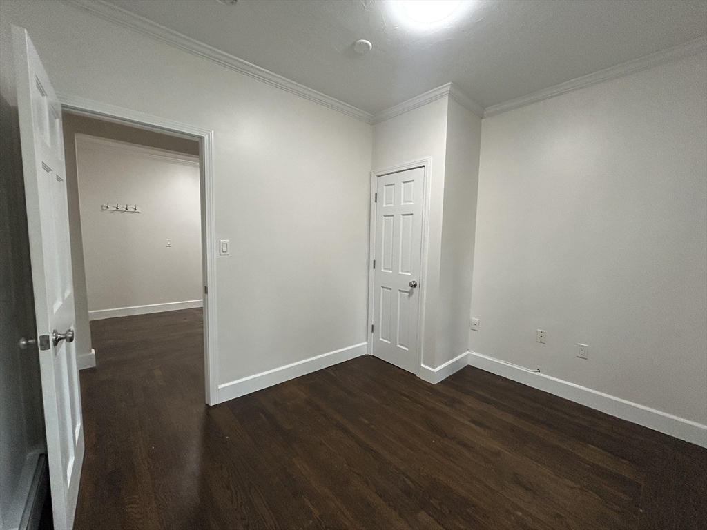 435 Walnut Ave # 3