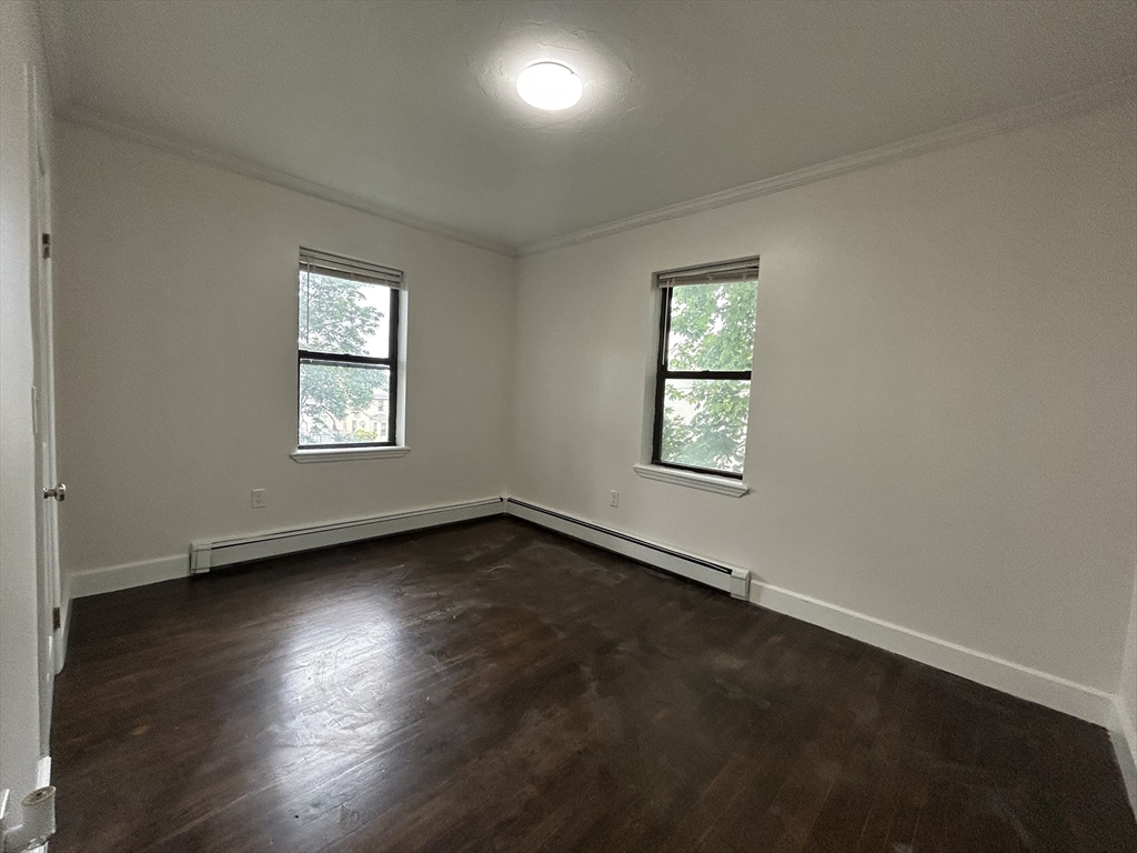 435 Walnut Ave # 3