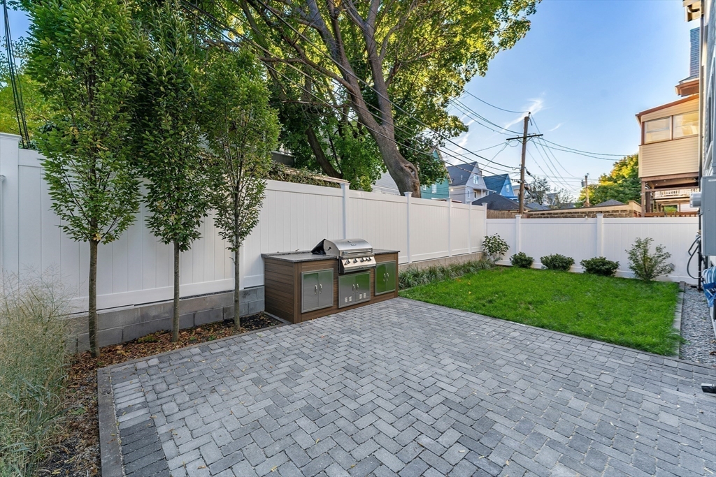 34 Walker St