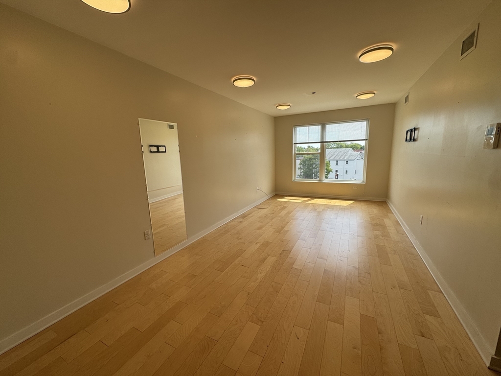 1301 Blue Hill Ave # 401