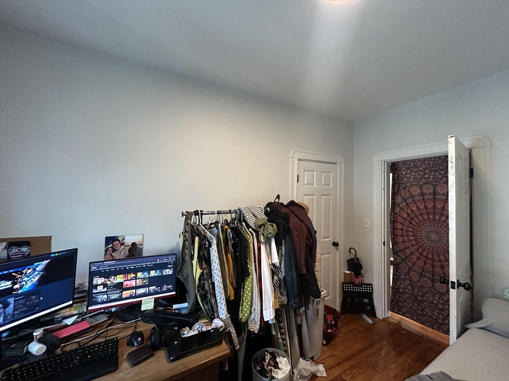 109 Walnut # 6