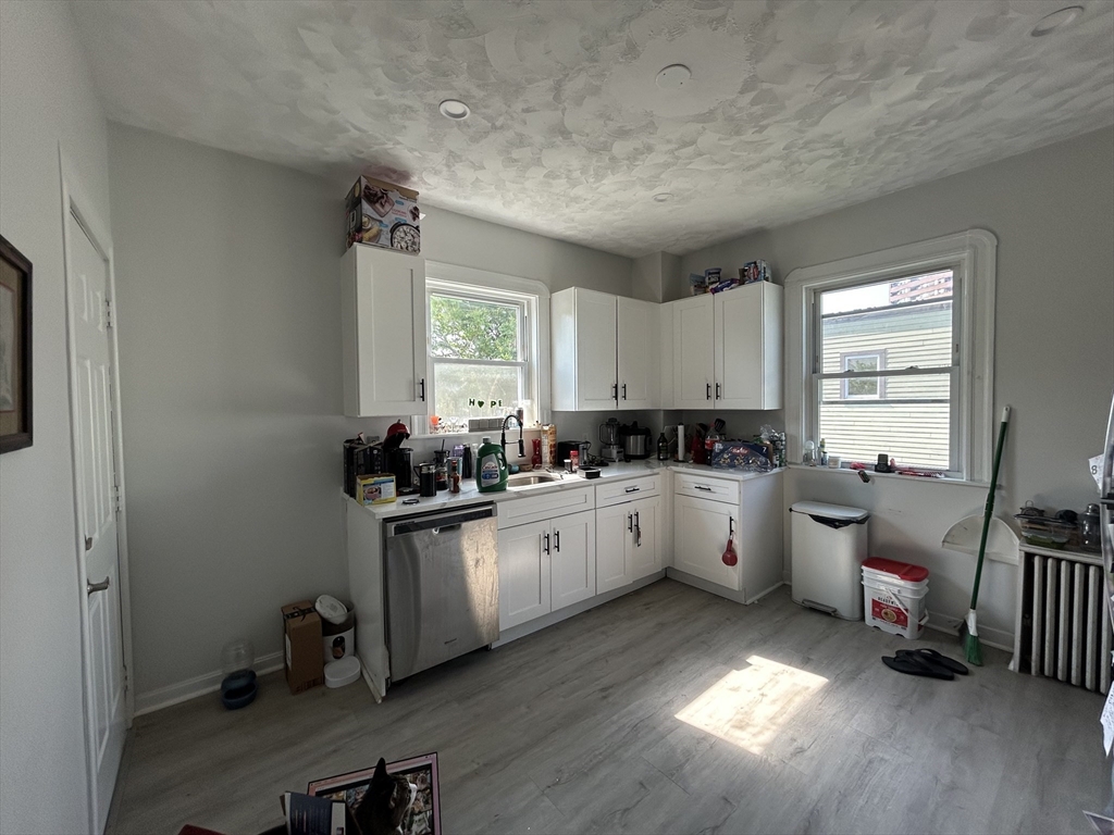 109 Walnut # 6