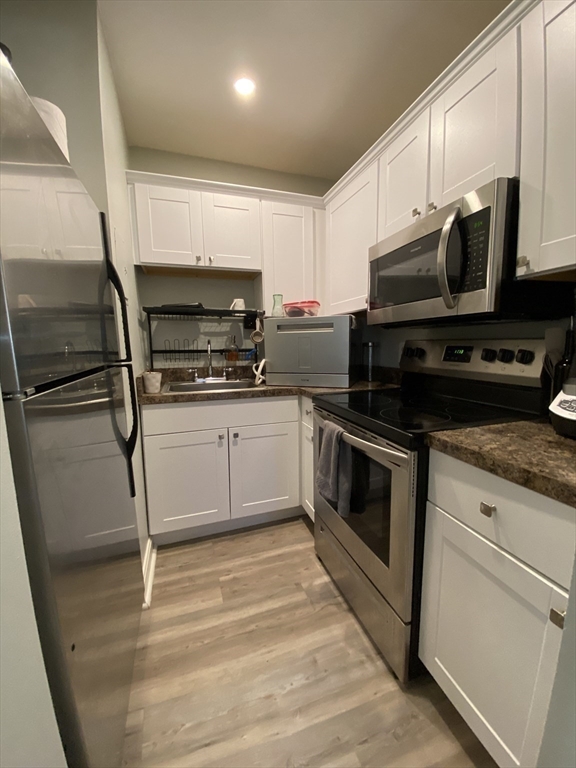 1880 Commonwealth Ave # 4