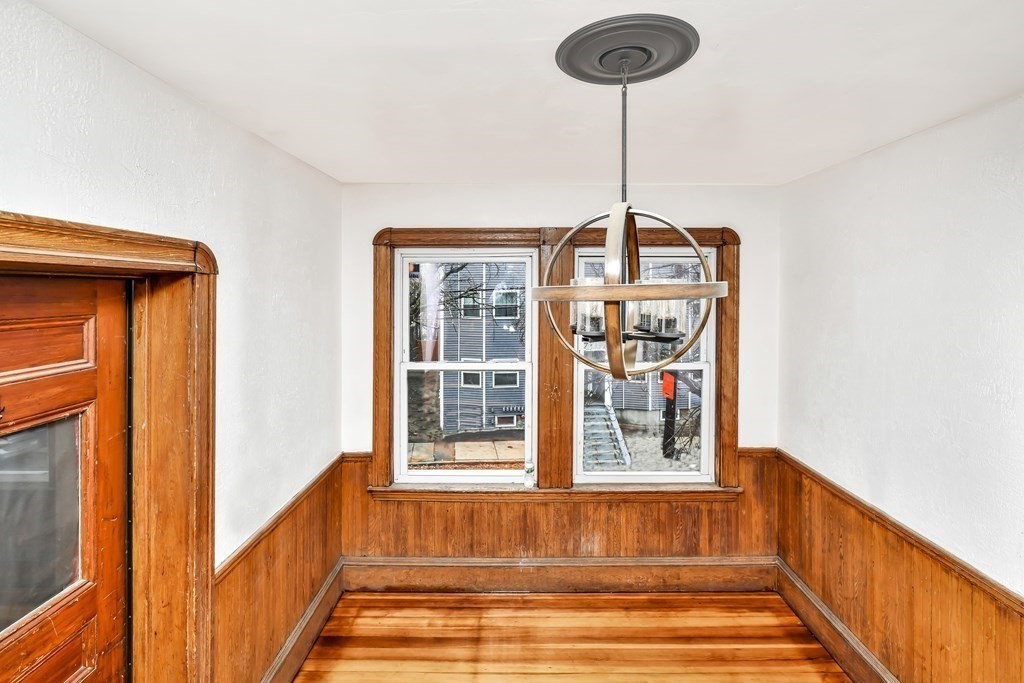 109 Walnut St # 5