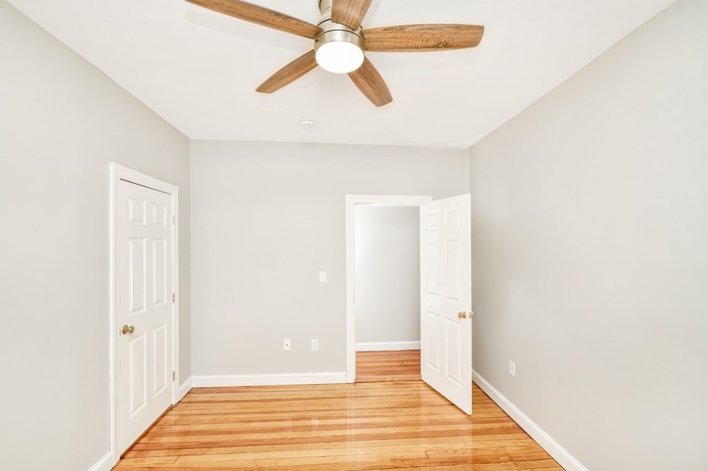 109 Walnut St # 5