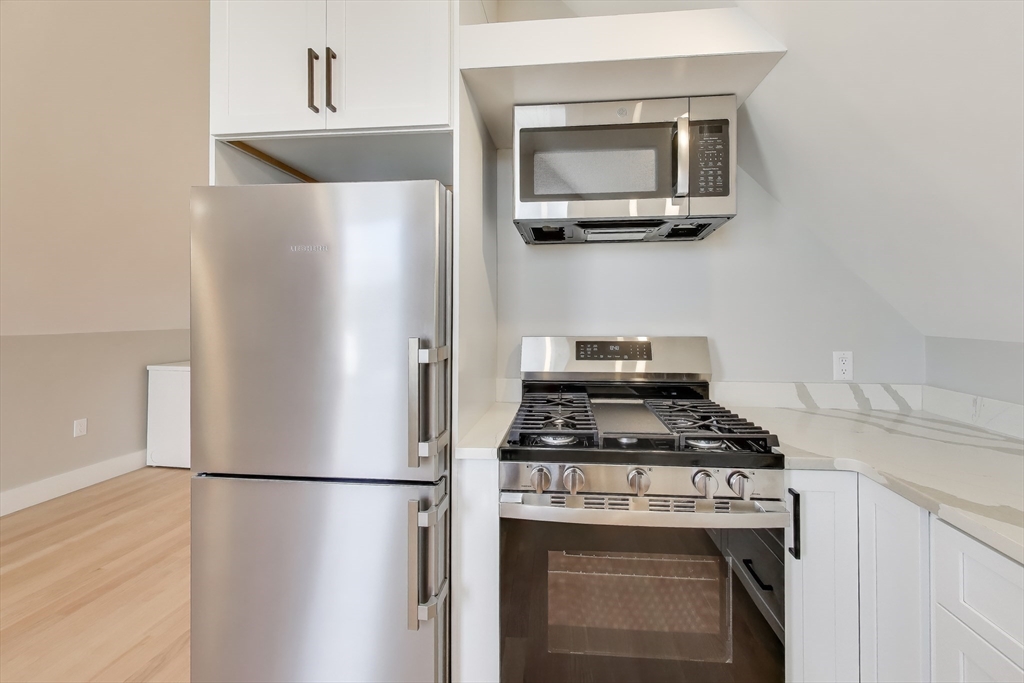 2195 Dorchester Ave # 3