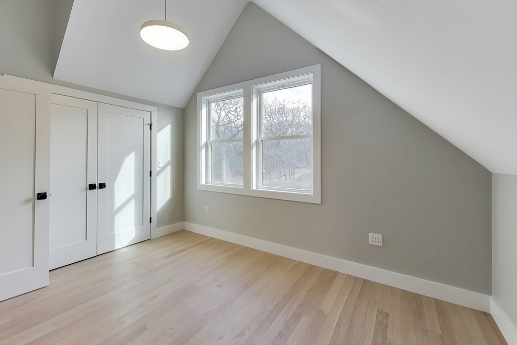 2195 Dorchester Ave # 3