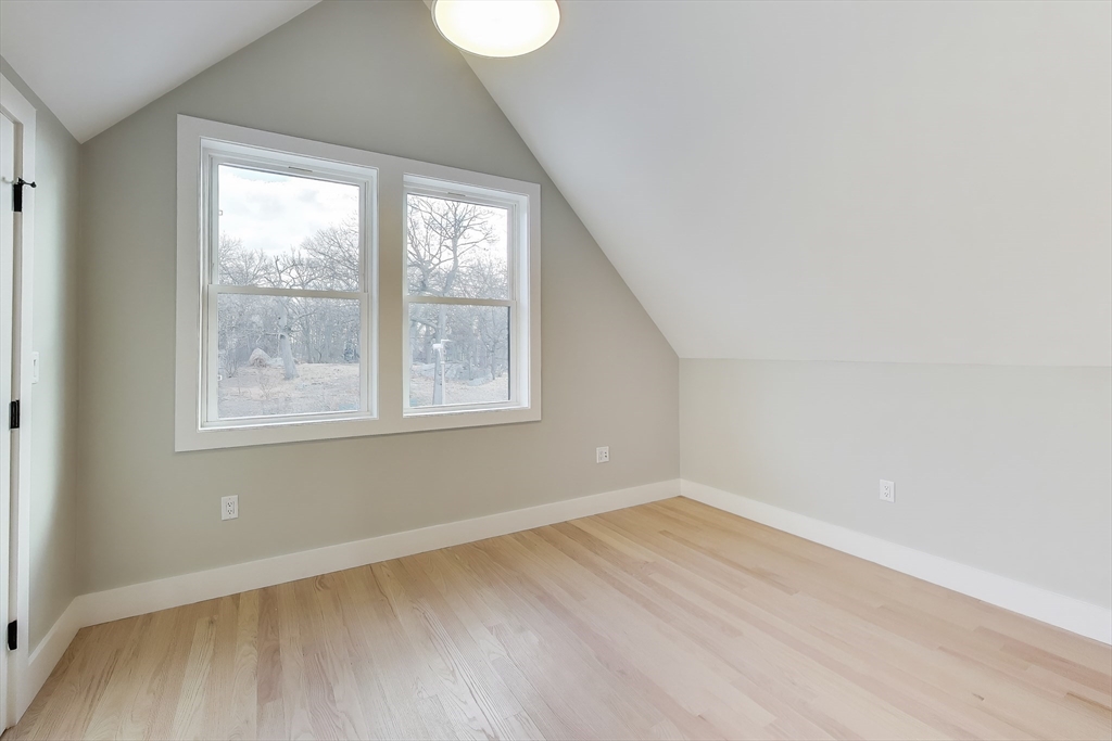 2195 Dorchester Ave # 3