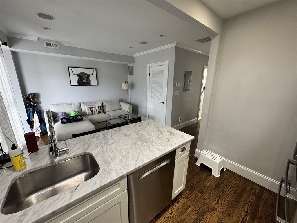 252 Bowen Street # 3, Boston Unit: 3