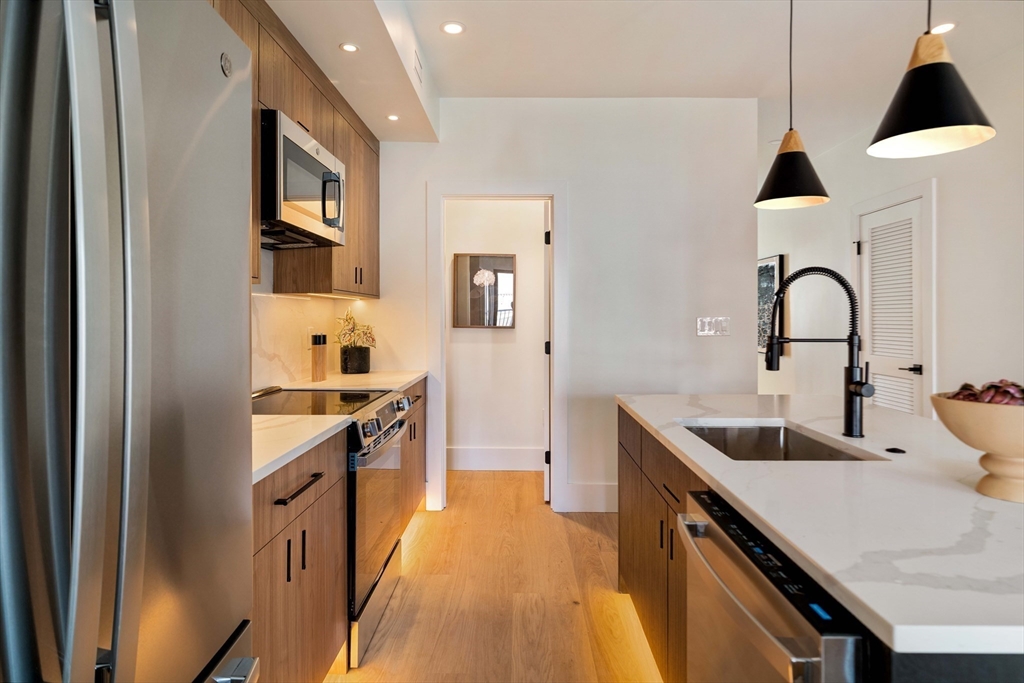 246 Bremen St # 3