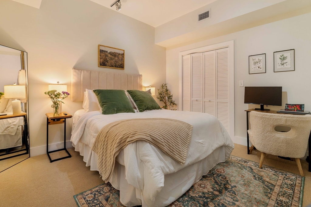 257 Northampton St # 307