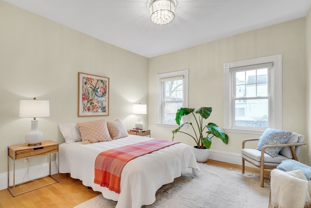 303 Broadway # 1R