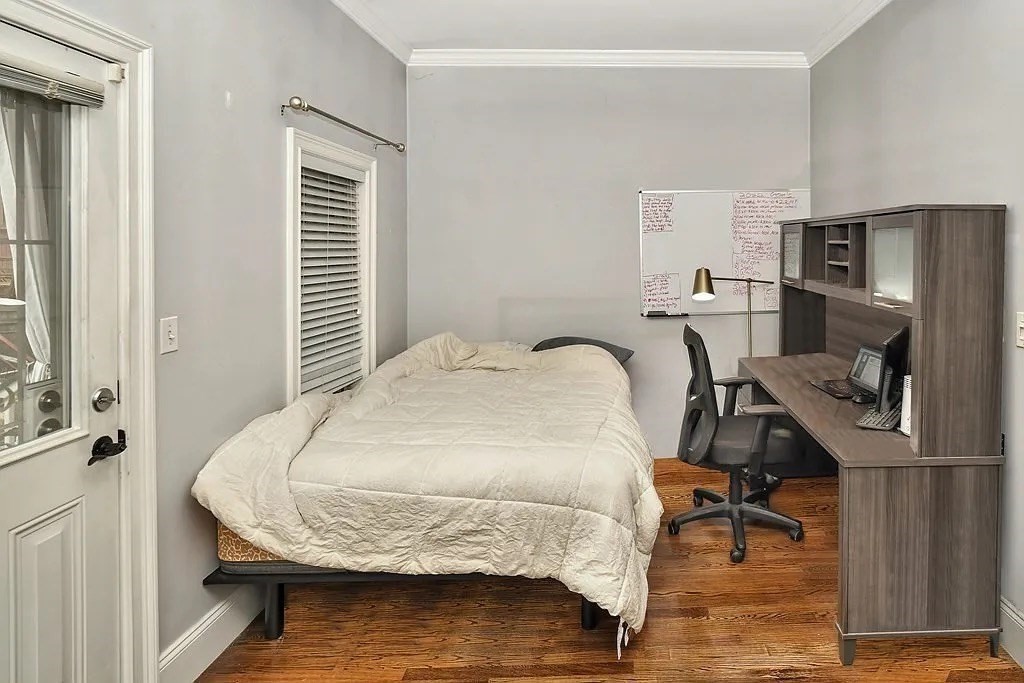 254 Bowen Street # 1