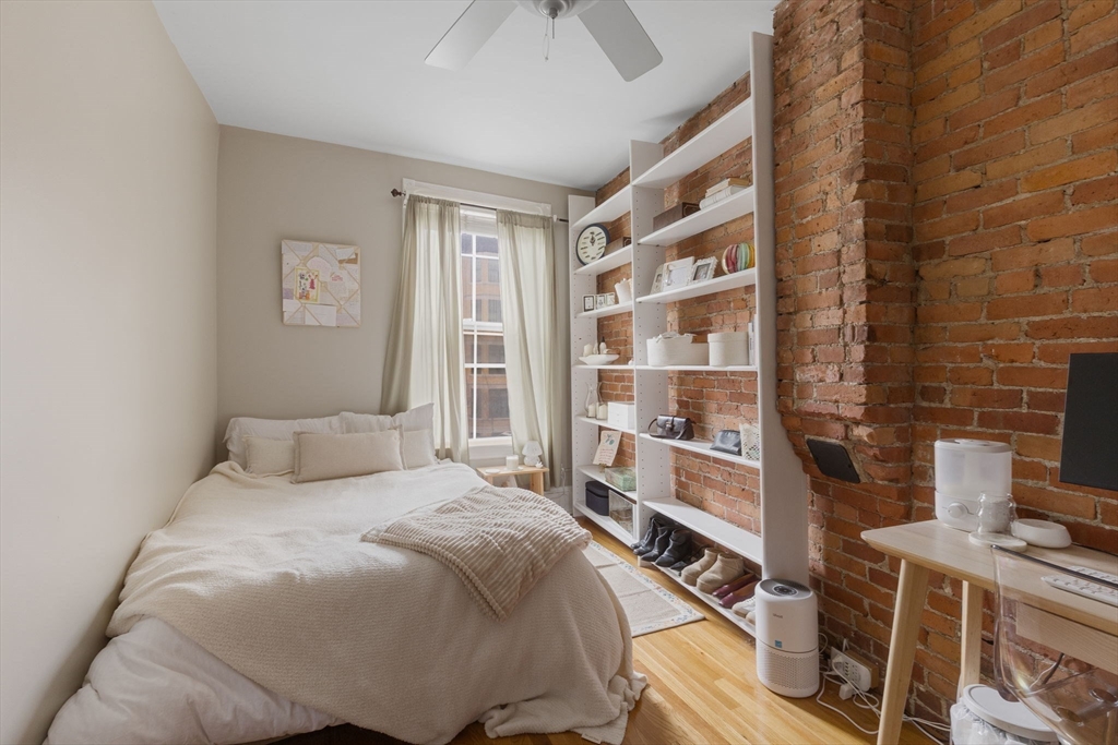 592 Columbus Ave # 3