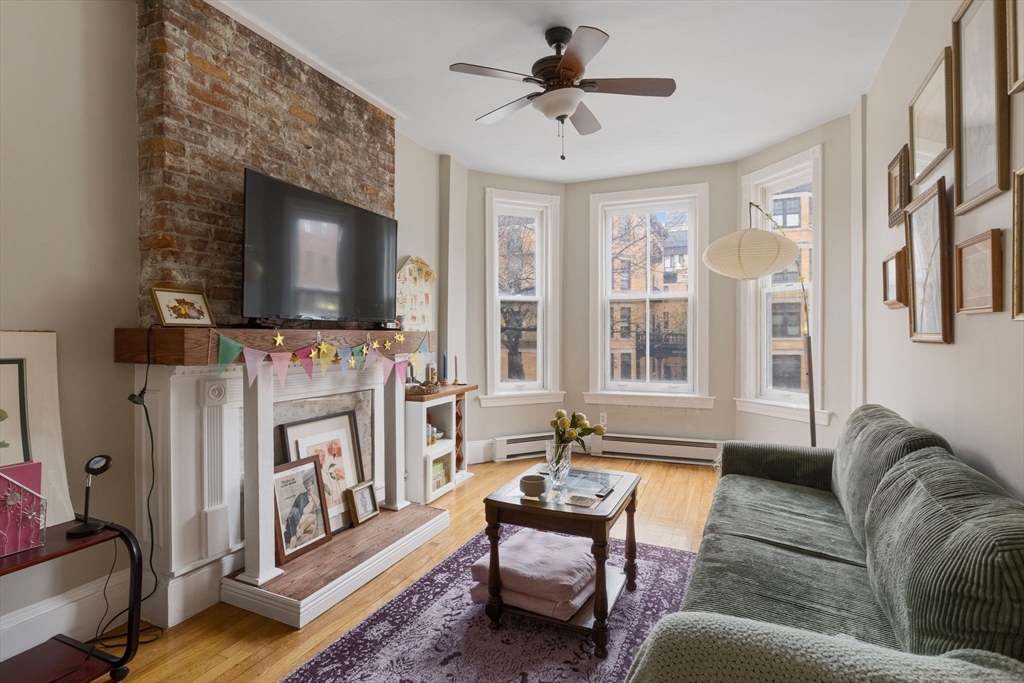592 Columbus Ave # 3
