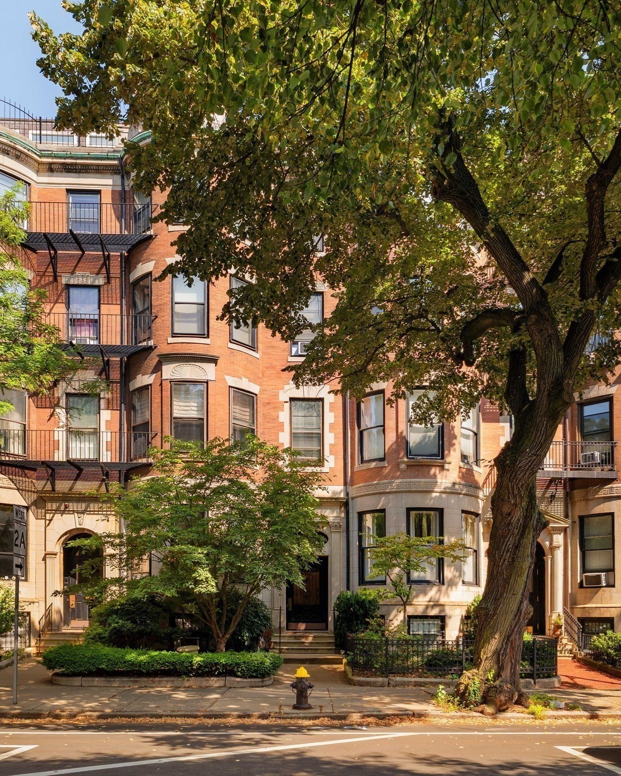 486 Beacon St # 1