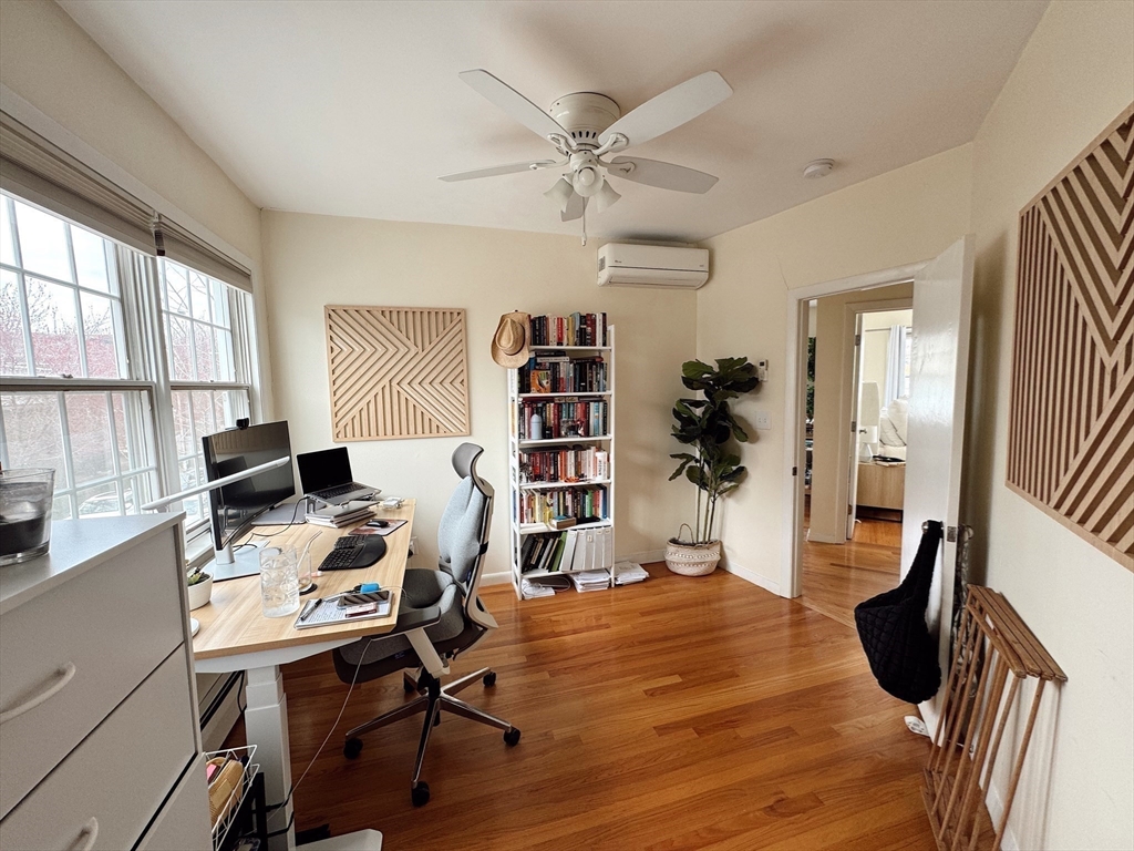 340 Putnam Ave # 2