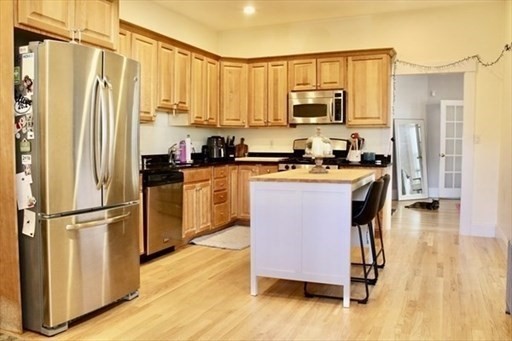 133 Brown St # 4