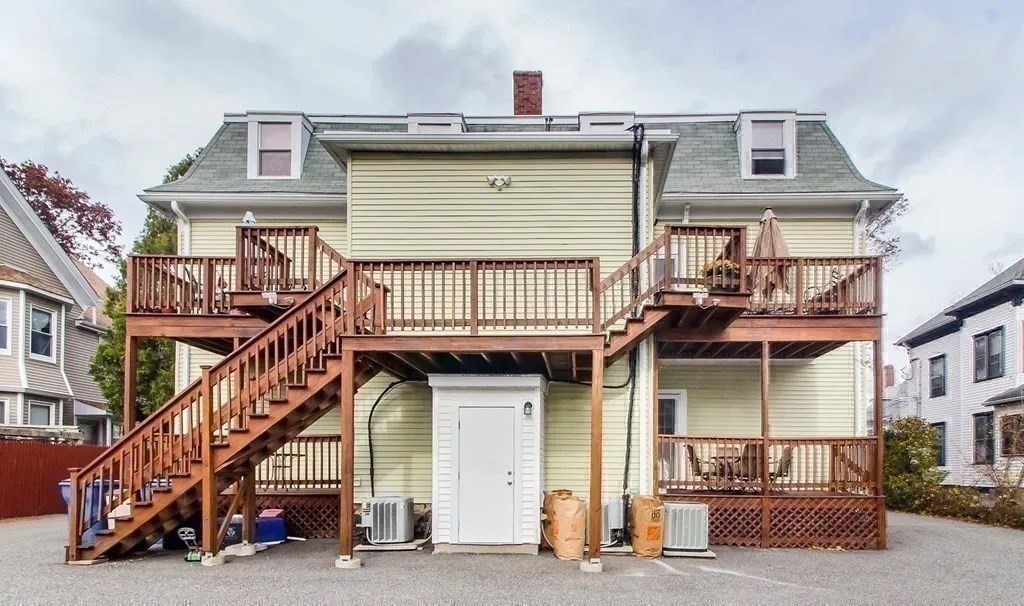 133 Brown St # 4
