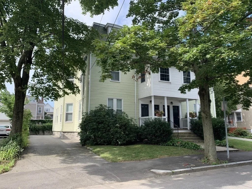 133 Brown St # 4