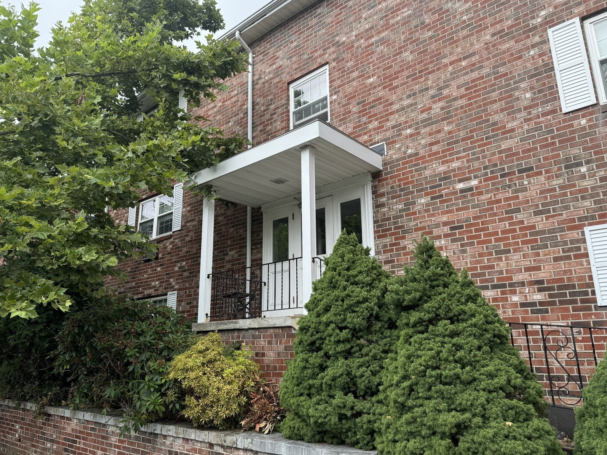 116 Sycamore St # 22