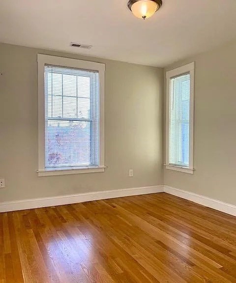 349 Somerville Ave Unit: 3