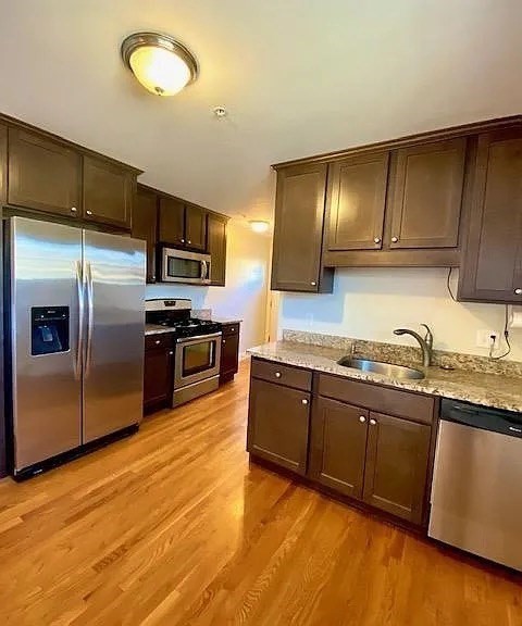 349 Somerville Ave Unit: 3