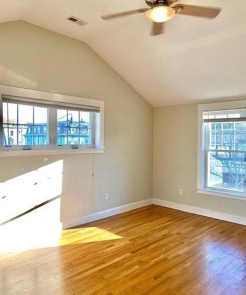 349 Somerville Ave Unit: 3