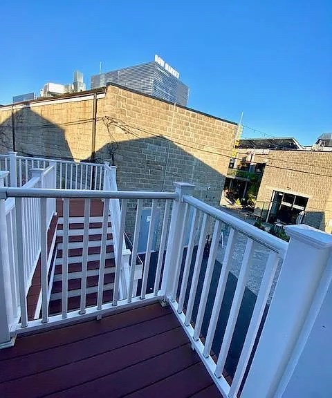 349 Somerville Ave Unit: 3