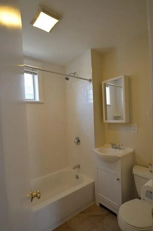 279 Broadway St # 2F