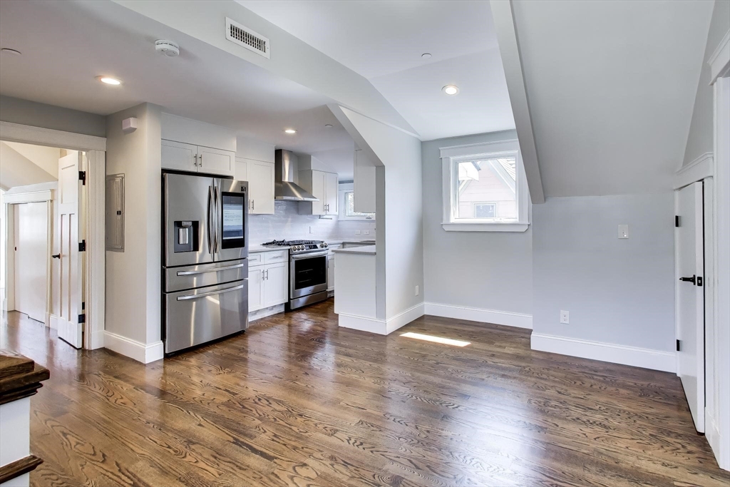11 Preston Rd # 3