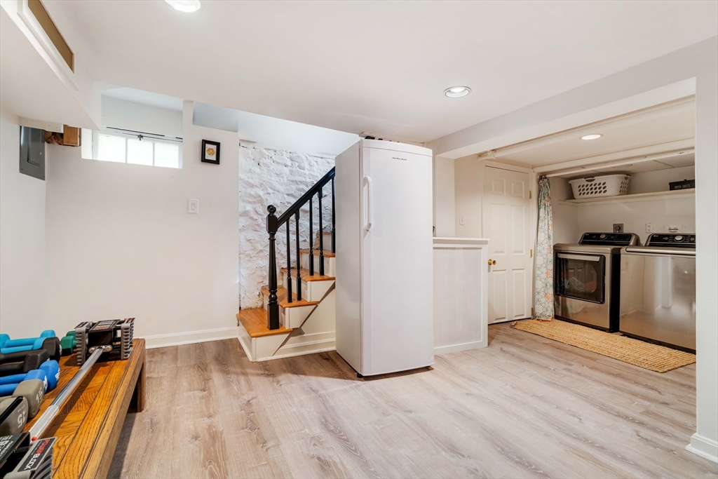26 Elmwood Ave