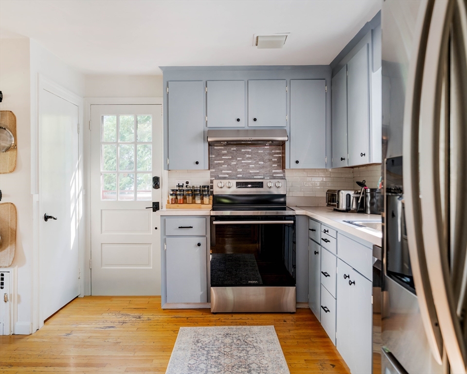26 Elmwood Ave