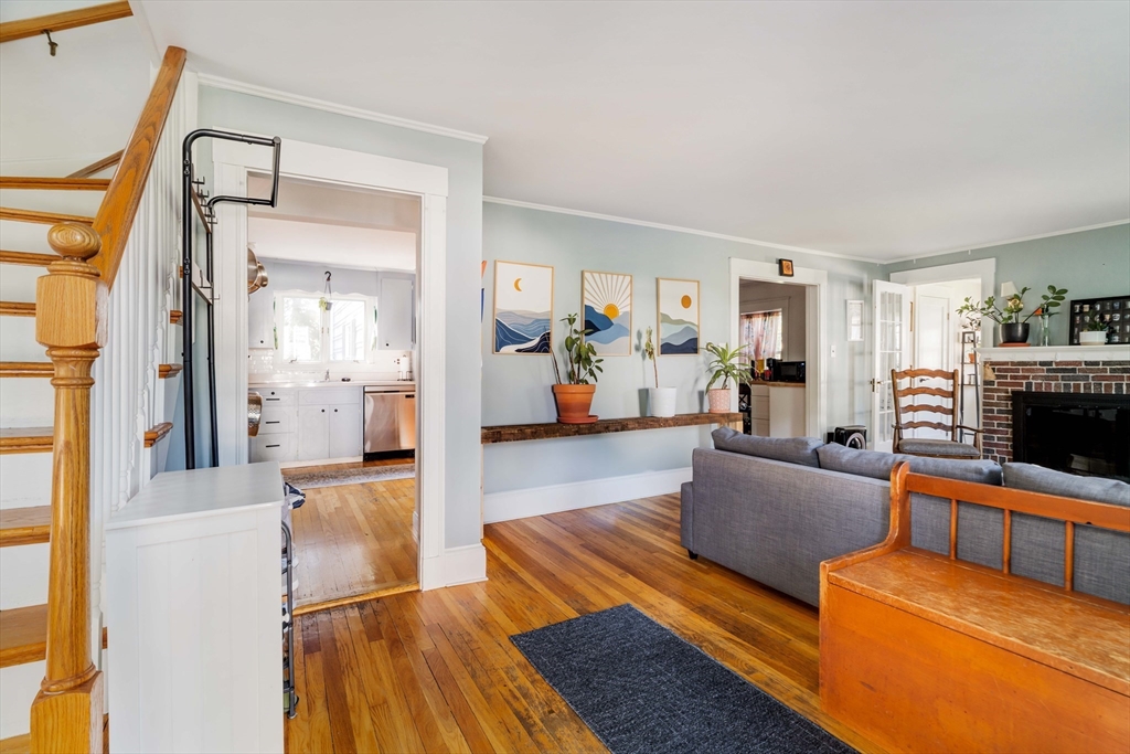 26 Elmwood Ave