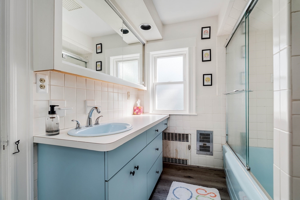 26 Elmwood Ave