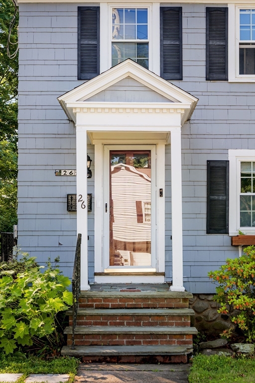 26 Elmwood Ave