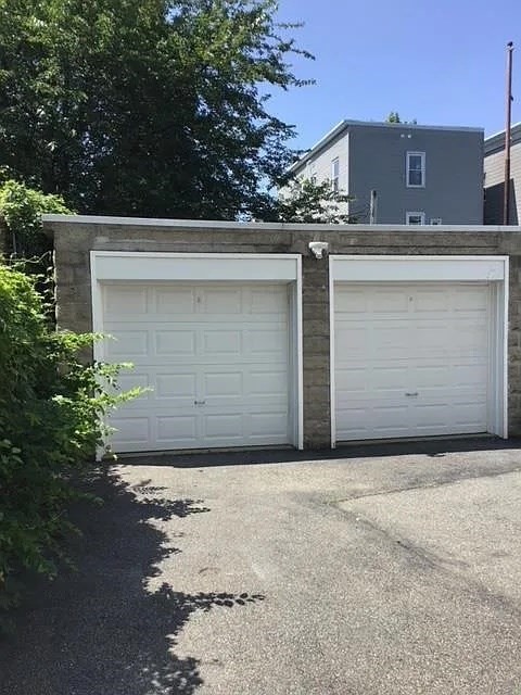 16 Marney St # 1