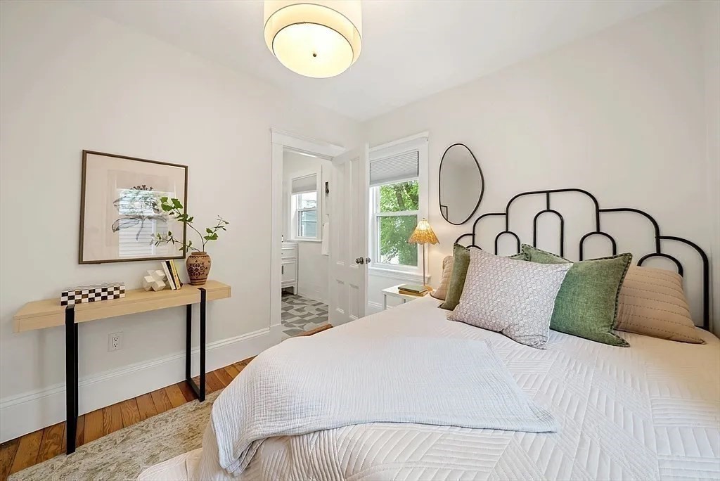 17 Belmont St # 1