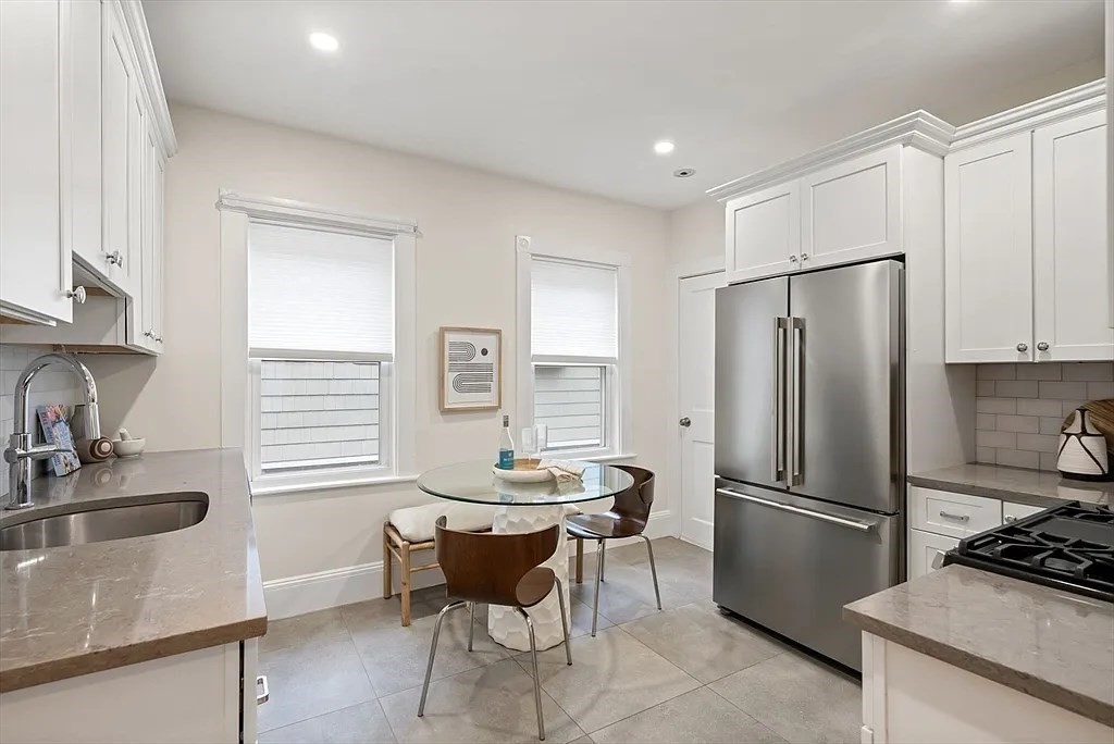 17 Belmont St # 1